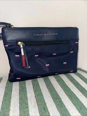 Tommy Hilfiger Navy and Red Flag Print Wristlet